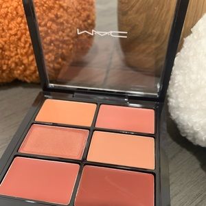 Mac Pro lip palette
